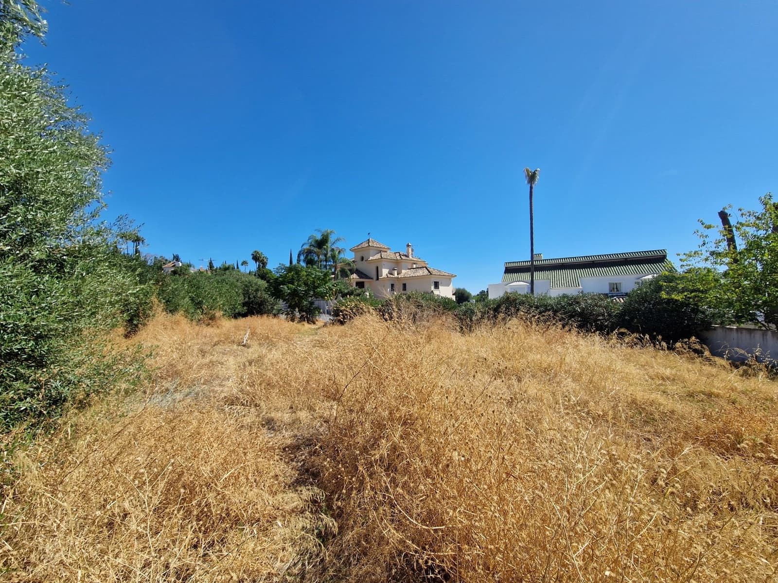 Działka budowlana na sprzedaż w Nueva Andalucia - 495 000 € (Ref: 8644556)