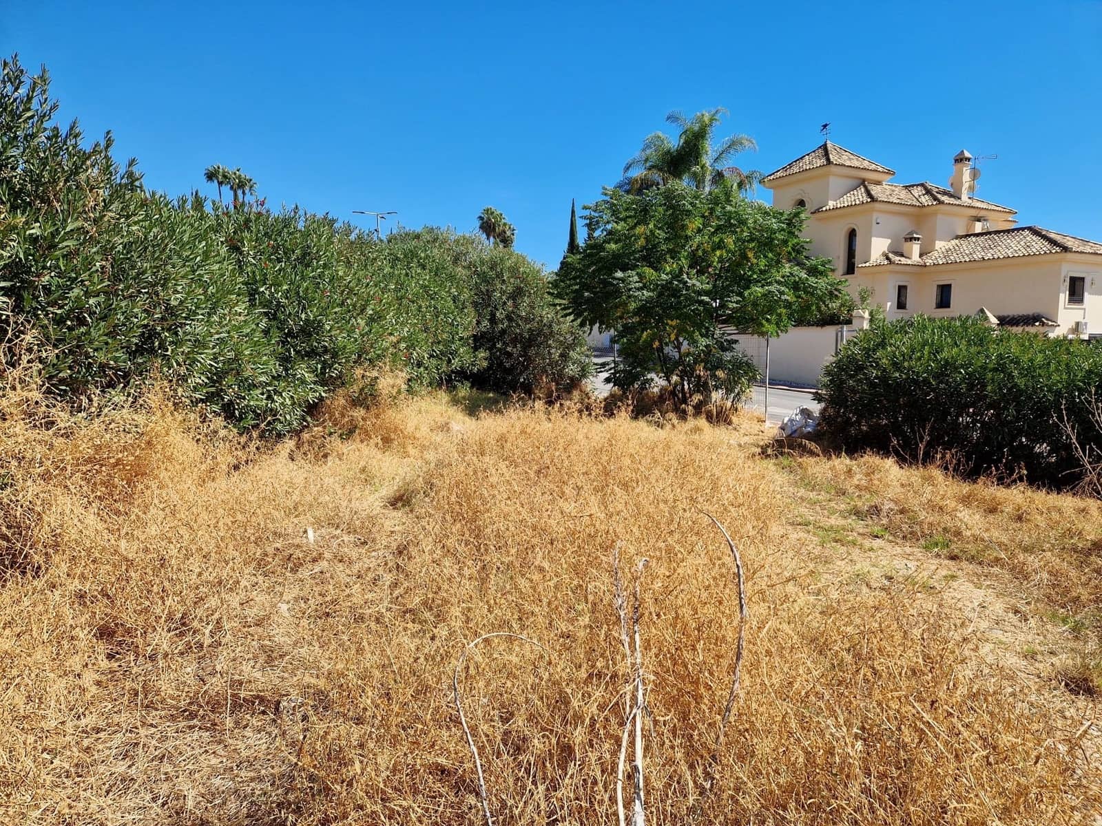 Działka budowlana na sprzedaż w Nueva Andalucia - 495 000 € (Ref: 8644556)