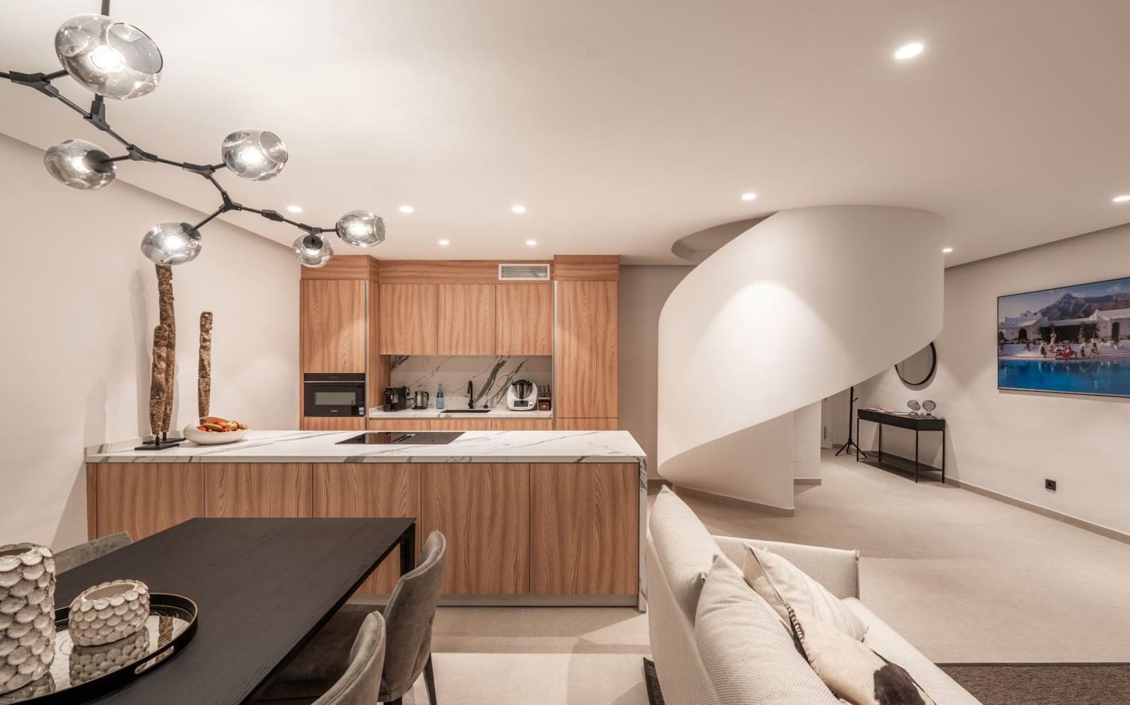 4 soverom Penthouse til salgs i Nueva Andalucia - € 1 250 000 (Ref: 8692364)