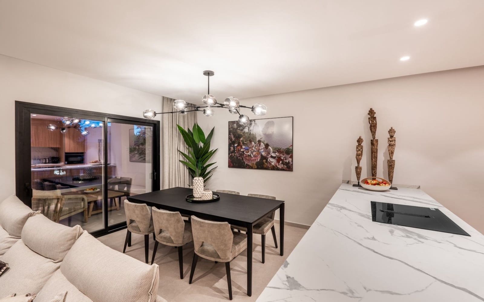 4 soverom Penthouse til salgs i Nueva Andalucia - € 1 250 000 (Ref: 8692364)