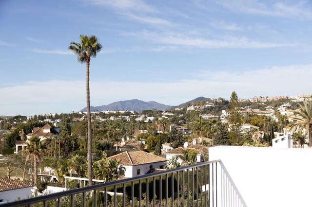 4 slaapkamer Villa te koop in Los Naranjos, Marbella - € 2.795.000 (Ref: 8848756)