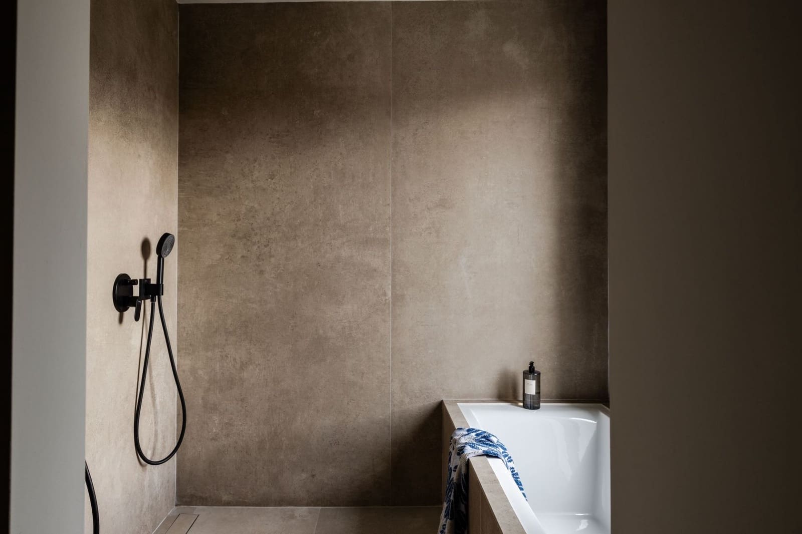 4 slaapkamer Villa te koop in Nueva Andalucia - € 2.795.000 (Ref: 8848756)