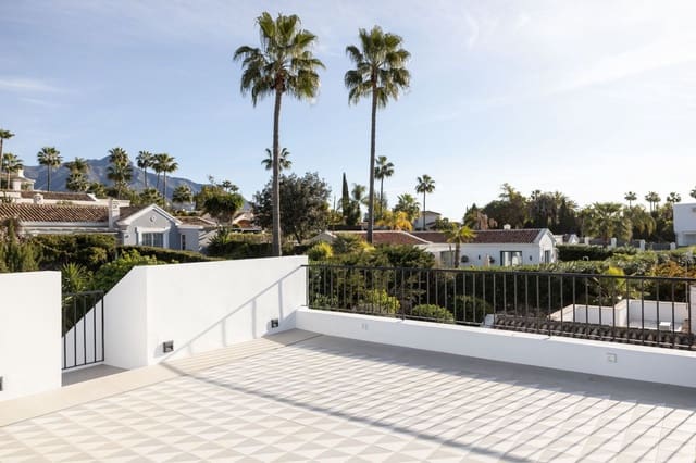 4 slaapkamer Villa te koop in Los Naranjos, Marbella - € 2.795.000 (Ref: 8848756)