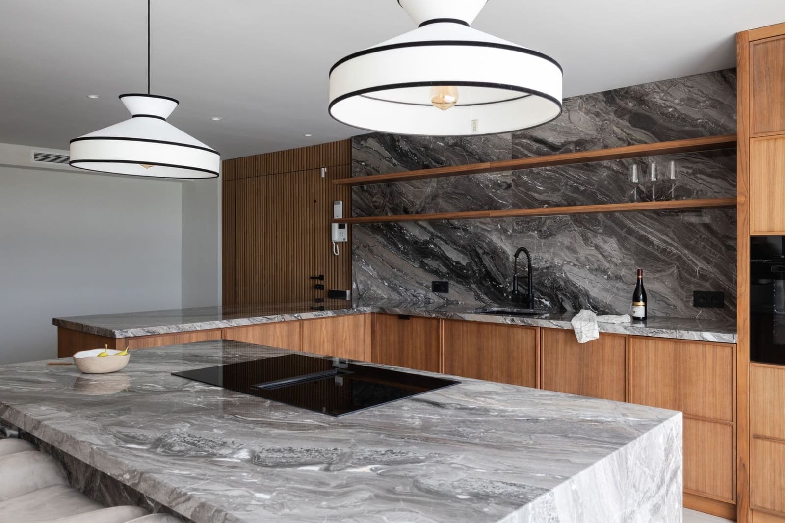 4 slaapkamer Villa te koop in Nueva Andalucia - € 2.795.000 (Ref: 8848756)