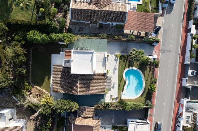 4 slaapkamer Villa te koop in Los Naranjos, Marbella - € 2.795.000 (Ref: 8848756)