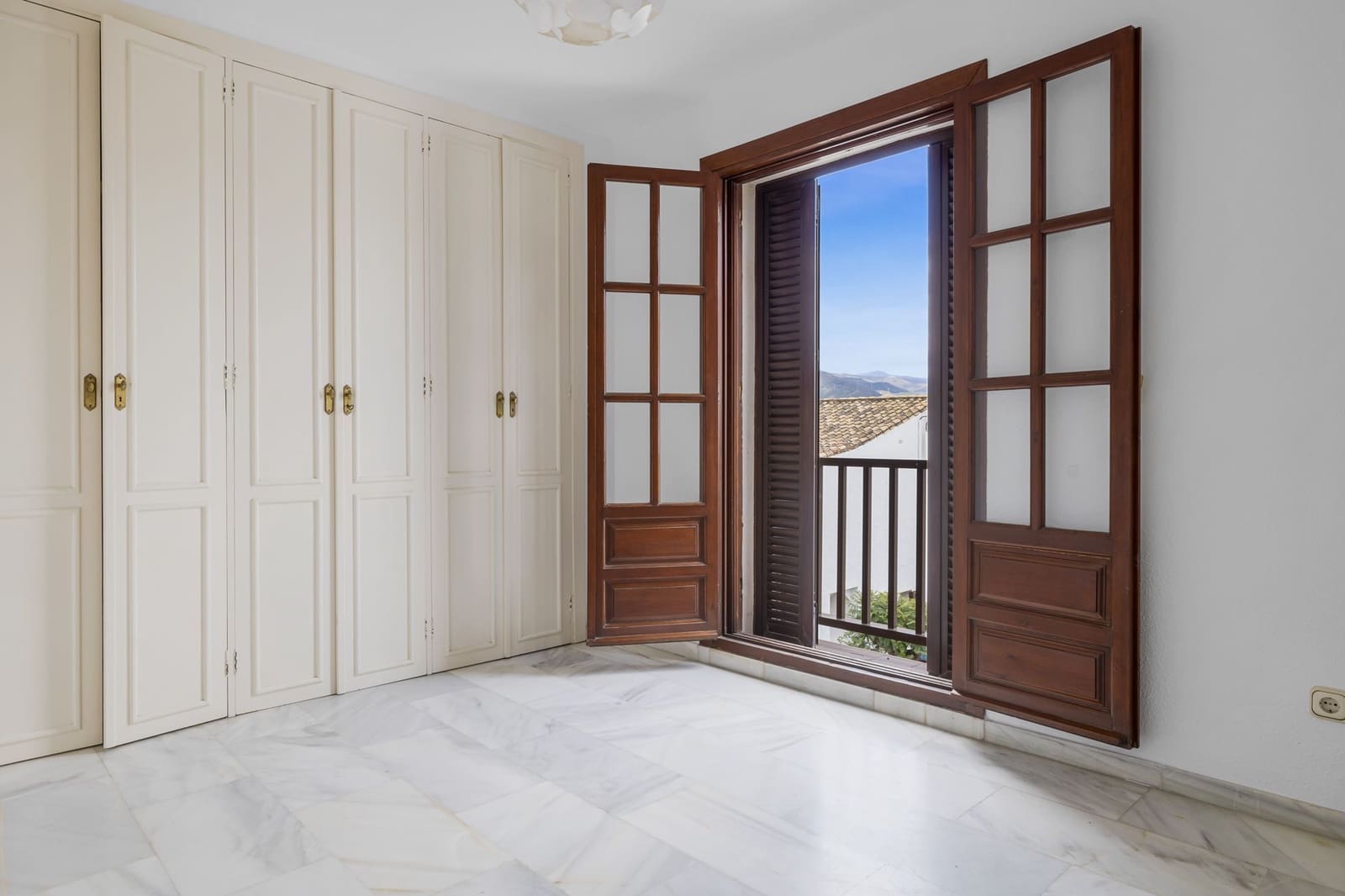 2 chambre Maison de Ville à vendre à Estepona - 495 000 € (Ref: 9029238)