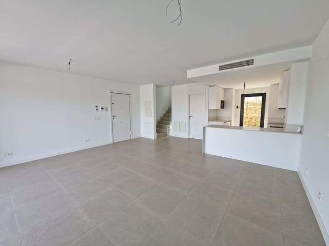 3 quarto Casa em Banda para venda em El Paraiso, Estepona - 795 000 € (Ref: 9064845)