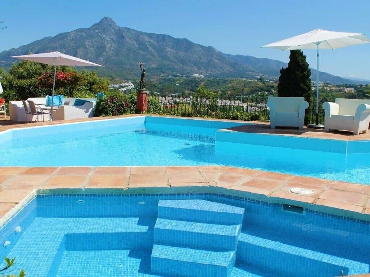 6 soveværelse Villa til salg i Nueva Andalucia - € 5.300.000 (Ref: 9148785)