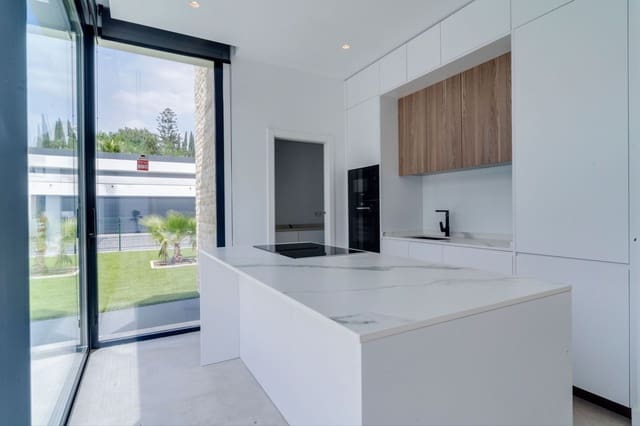 5 sypialnia Willa na sprzedaż w Atalaya-Isdabe, Estepona - 1 950 000 € (Ref: 9151618)