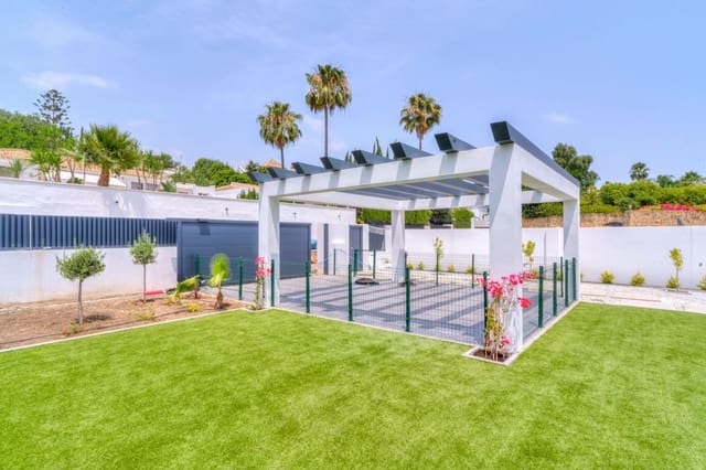 5 sypialnia Willa na sprzedaż w Atalaya-Isdabe, Estepona - 1 950 000 € (Ref: 9151618)