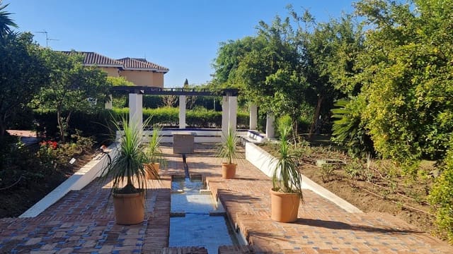 2 soverom Leilighet til salgs i Nueva Atalaya, Estepona - € 350 000 (Ref: 9211716)