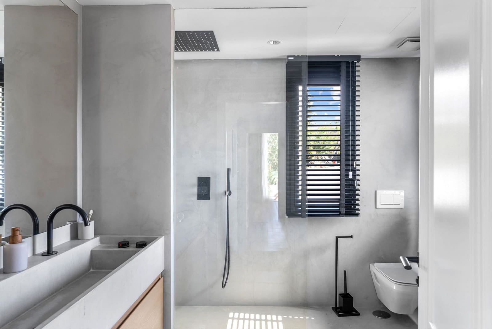 Chalet de 5 habitaciones en Nueva Andalucia en venta - 3.495.000 € (Ref: 9312197)