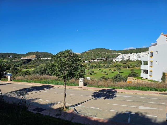 Building Plot for sale in Valle Romano Golf, Estepona - € 220,000 (Ref: 9366794)