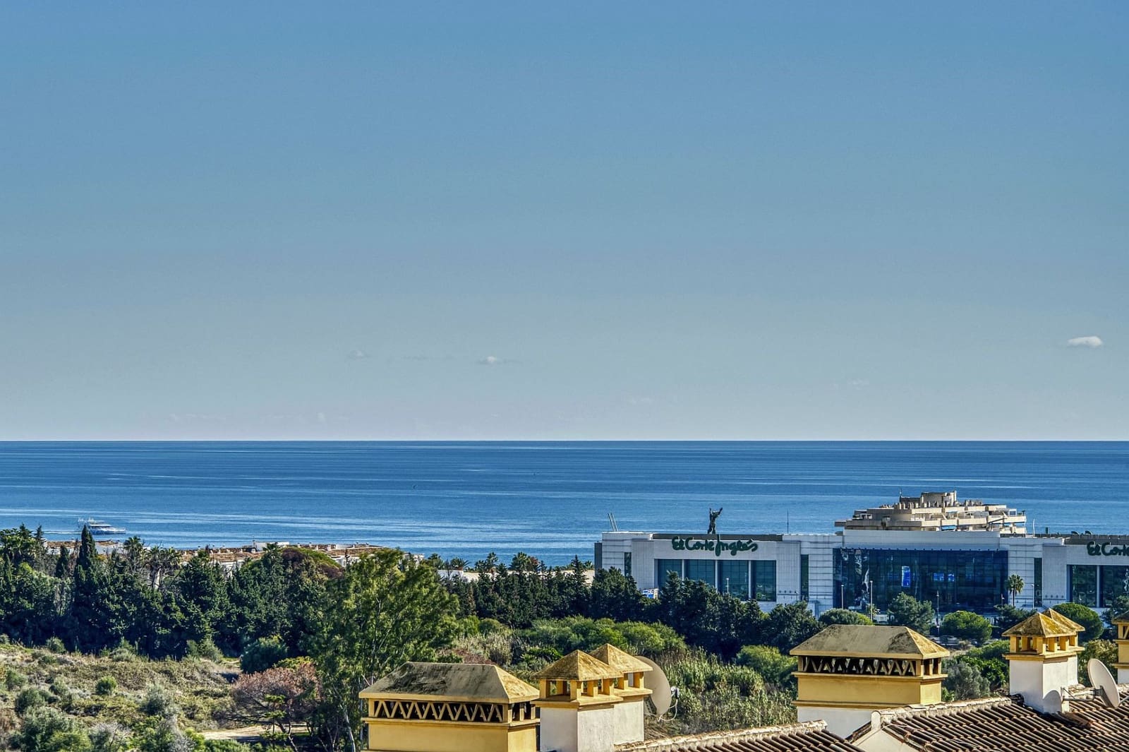 Apartamento de 2 habitaciones en Nueva Andalucia en venta - 495.000 € (Ref: 9410381)