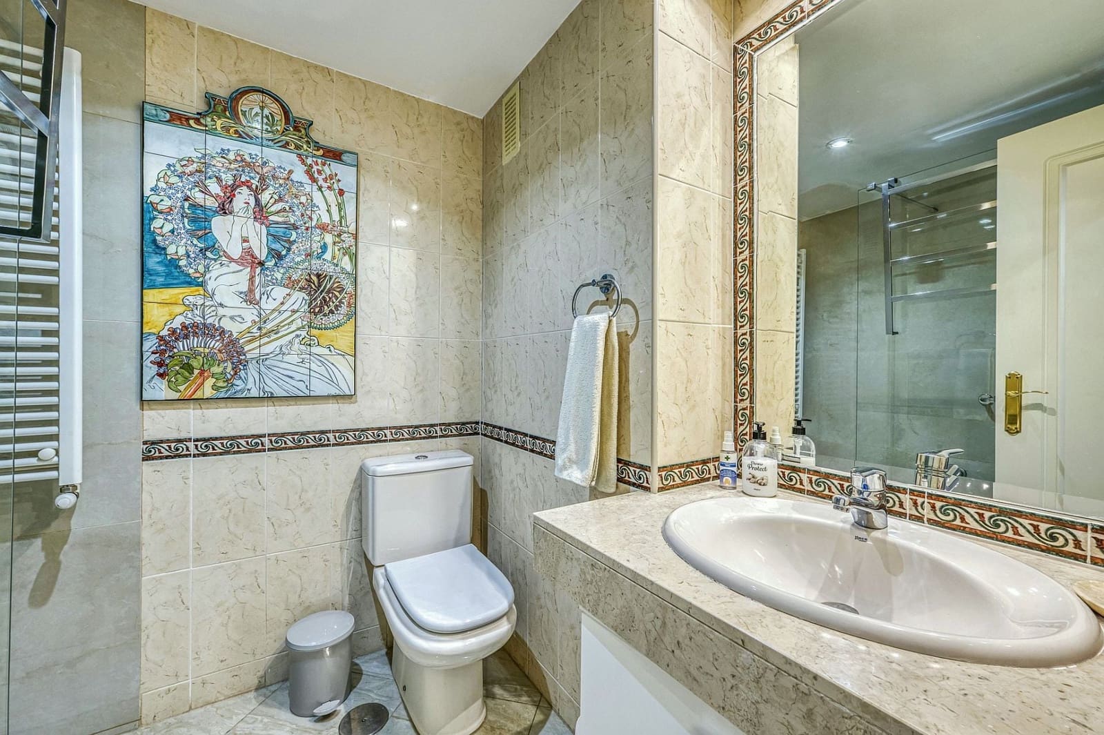 Apartamento de 2 habitaciones en Nueva Andalucia en venta - 495.000 € (Ref: 9410381)