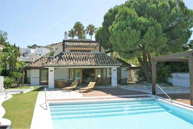 4 bedroom Villa for sale in Los Naranjos, Marbella - € 2,995,000 (Ref: 9426365)