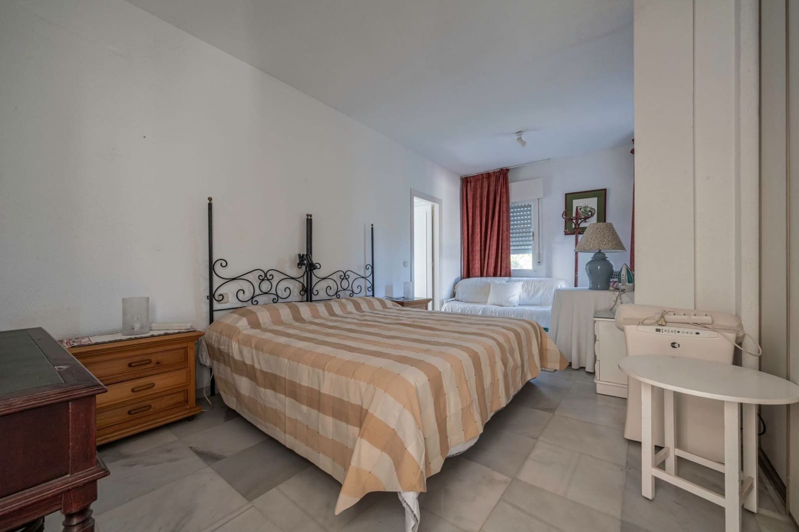 5 slaapkamer Villa te koop in Nueva Andalucia - € 1.600.000 (Ref: 9432853)