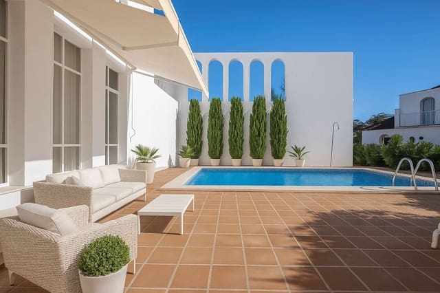 5 slaapkamer Villa te koop in Los Naranjos, Marbella - € 1.600.000 (Ref: 9432853)