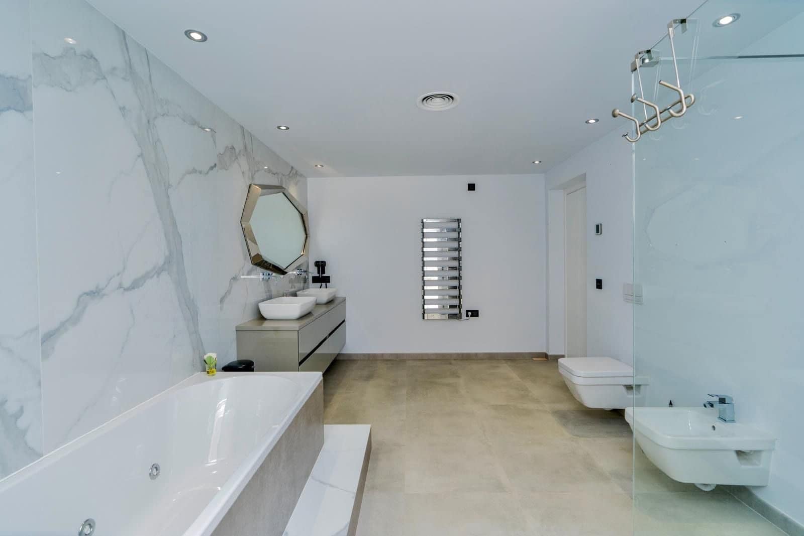 10 soveværelse Villa til salg i San Pedro de Alcantara - € 4.200.000 (Ref: 9449710)