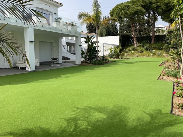 10 soveværelse Villa til salg i Guadalmina Alta, Marbella - € 4.200.000 (Ref: 9449710)