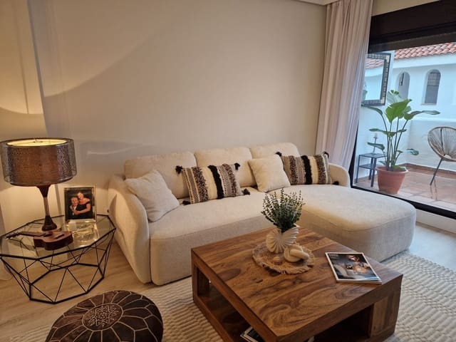 3 sovrum Lägenhet till salu i Rodeo Alto - Guadaiza - La Campana, Marbella - 685 000 € (Ref: 9560716)