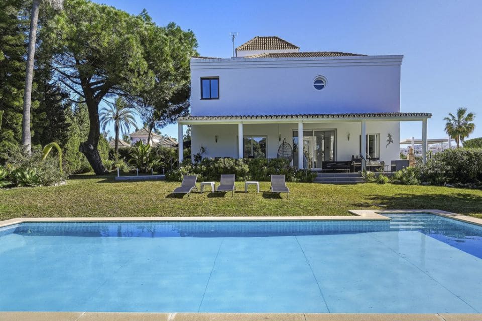 8 chambre Villa/Maison à vendre à Nueva Andalucia - 2 250 000 € (Ref: 9618861)