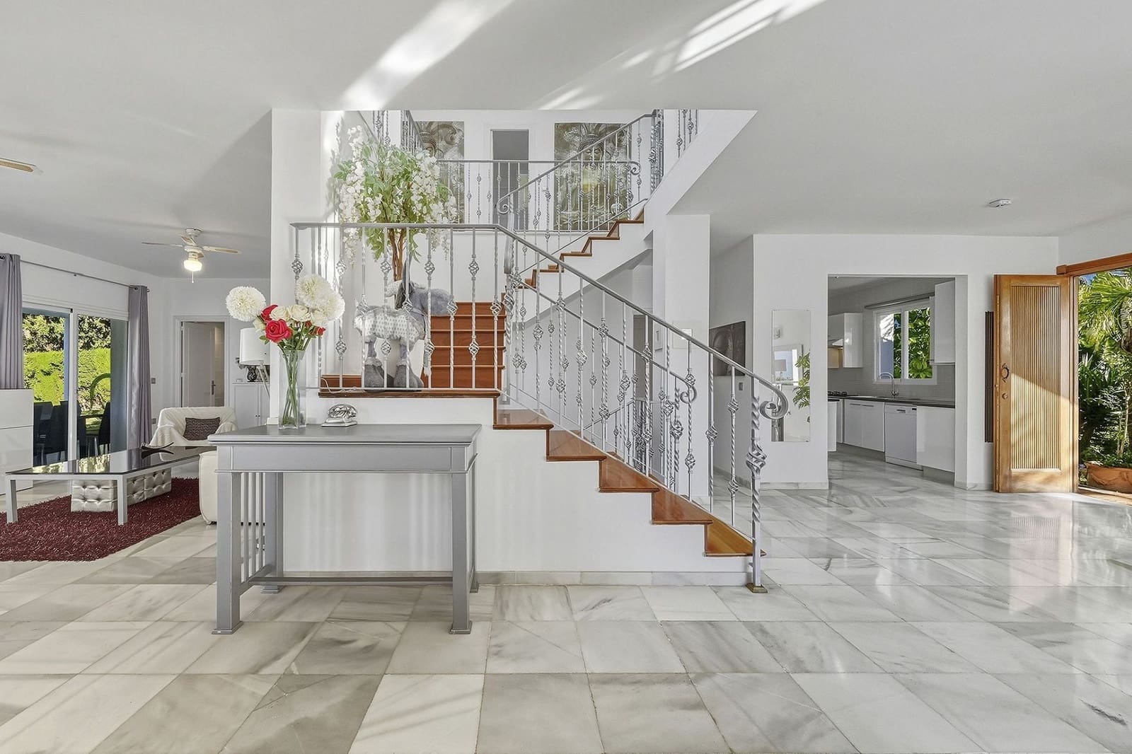 8 chambre Villa/Maison à vendre à Nueva Andalucia - 2 250 000 € (Ref: 9618861)