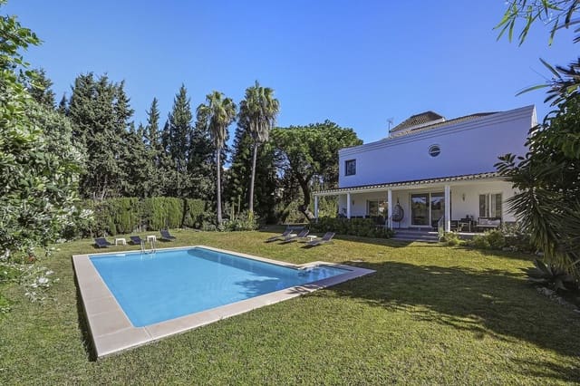 8 sovrum Villa till salu i Aloha Golf, Marbella - 2 250 000 € (Ref: 9618861)