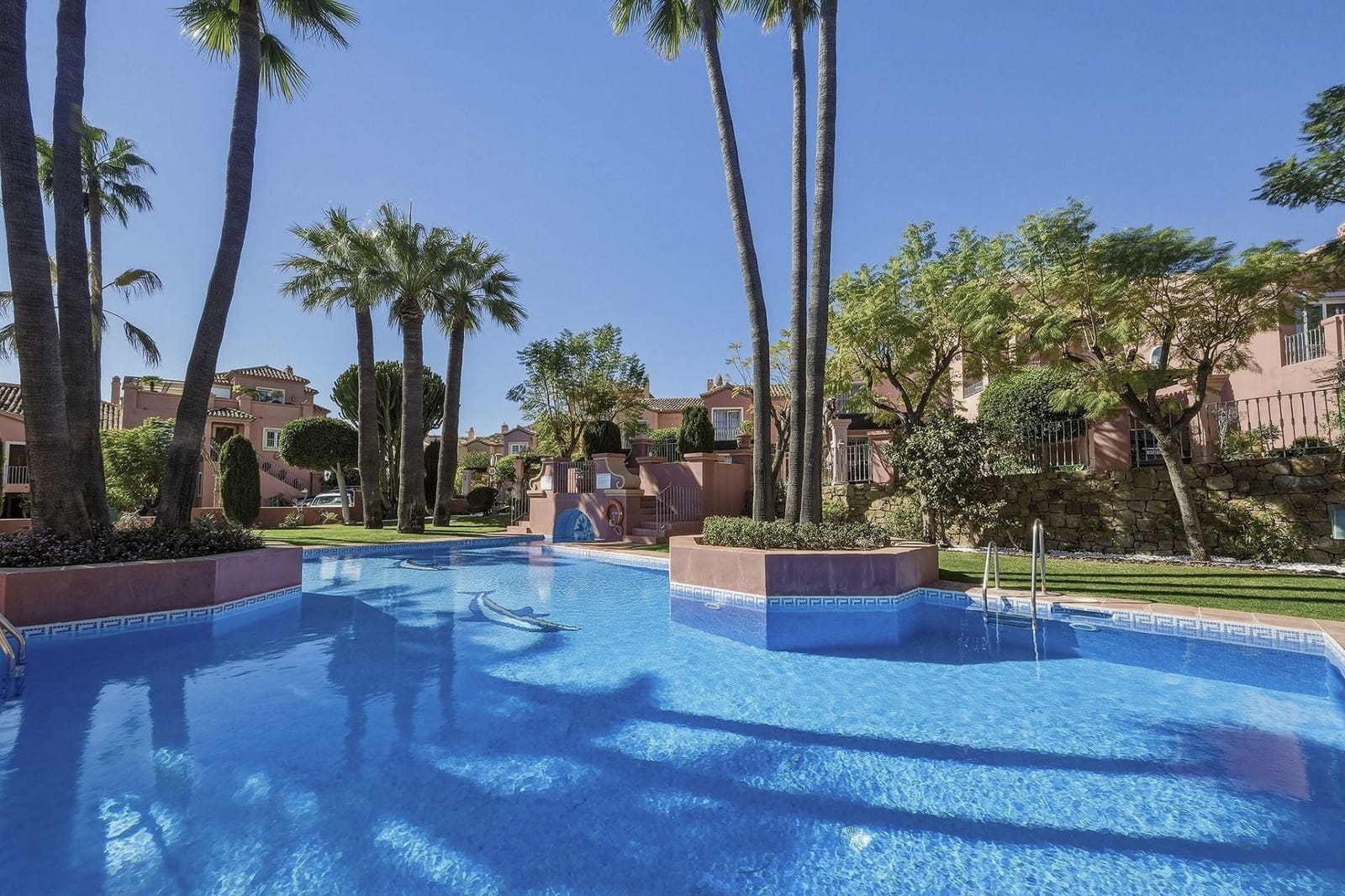 3 sypialnia Dom na sprzedaż w La Quinta - 1 395 000 € (Ref: 9629502)