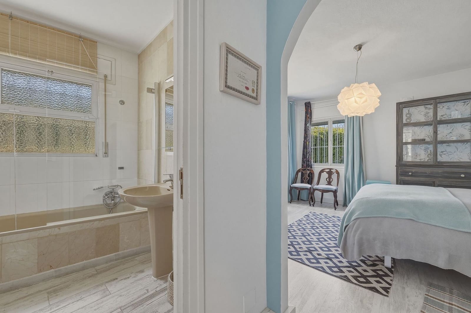 Chalet de 5 habitaciones en Guadalmina en venta - 1.350.000 € (Ref: 9696872)