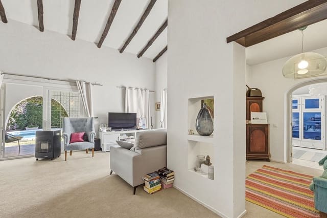 5 quarto Moradia para venda em Guadalmina Alta, Marbella - 1 350 000 € (Ref: 9696872)