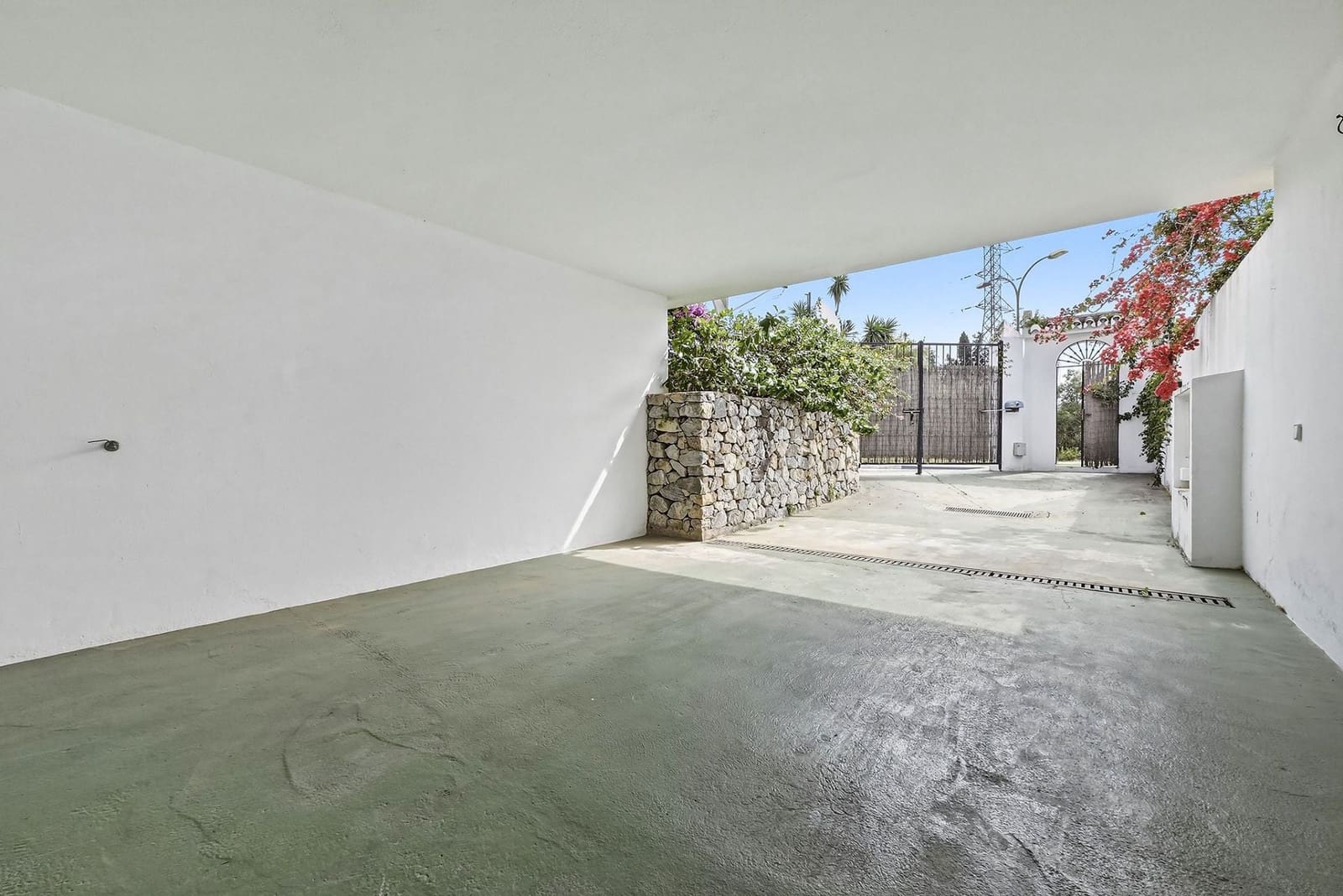 4 sovrum Hus till salu i Nueva Andalucia - 625 000 € (Ref: 9798511)