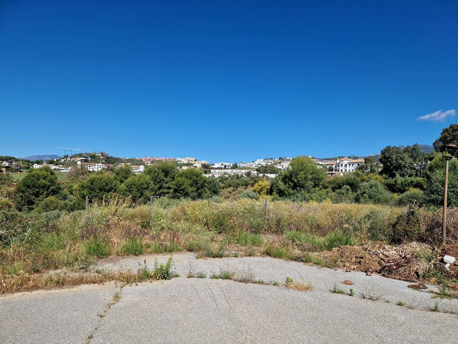 Building Plot for sale in Nueva Andalucia - € 2,249,000 (Ref: 9833144)