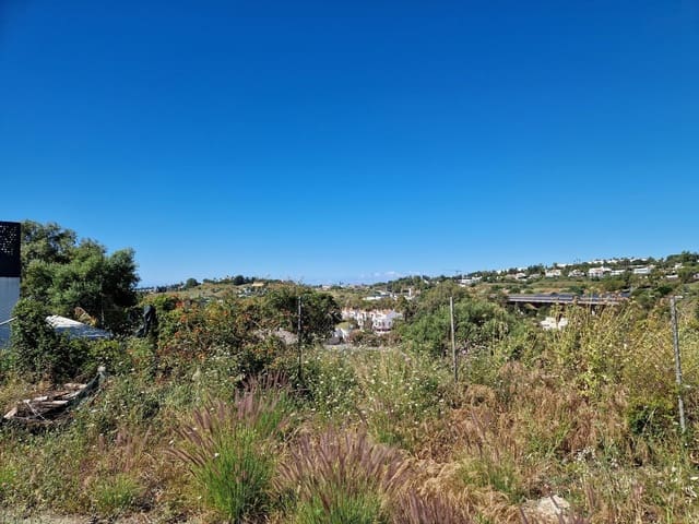 Building Plot for sale in Los Naranjos, Marbella - € 2,249,000 (Ref: 9833144)