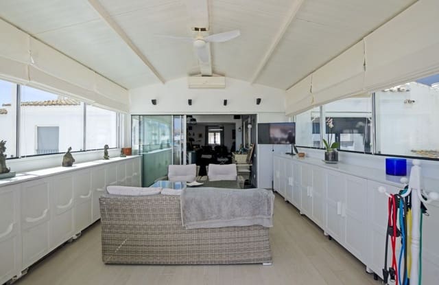 3 Zimmer Penthouse zu verkaufen in Nueva Andalucia, Marbella - 1.197.000 € (Ref: 9838815)
