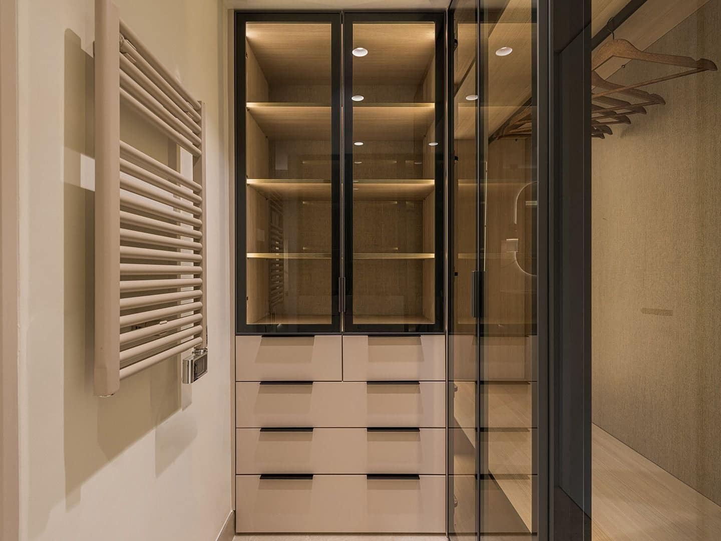 3 makuuhuone Huoneisto myytävänä paikassa Estepona mukana uima-altaan - 2 995 000 € (Ref: 9854745)