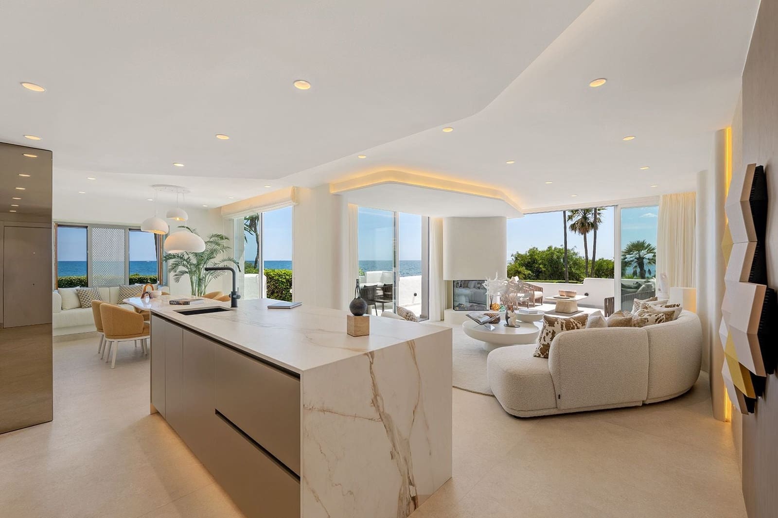 3 makuuhuone Huoneisto myytävänä paikassa Estepona mukana uima-altaan - 2 995 000 € (Ref: 9854745)