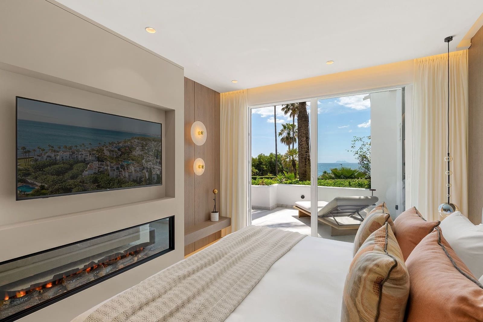 3 makuuhuone Huoneisto myytävänä paikassa Estepona mukana uima-altaan - 2 995 000 € (Ref: 9854745)