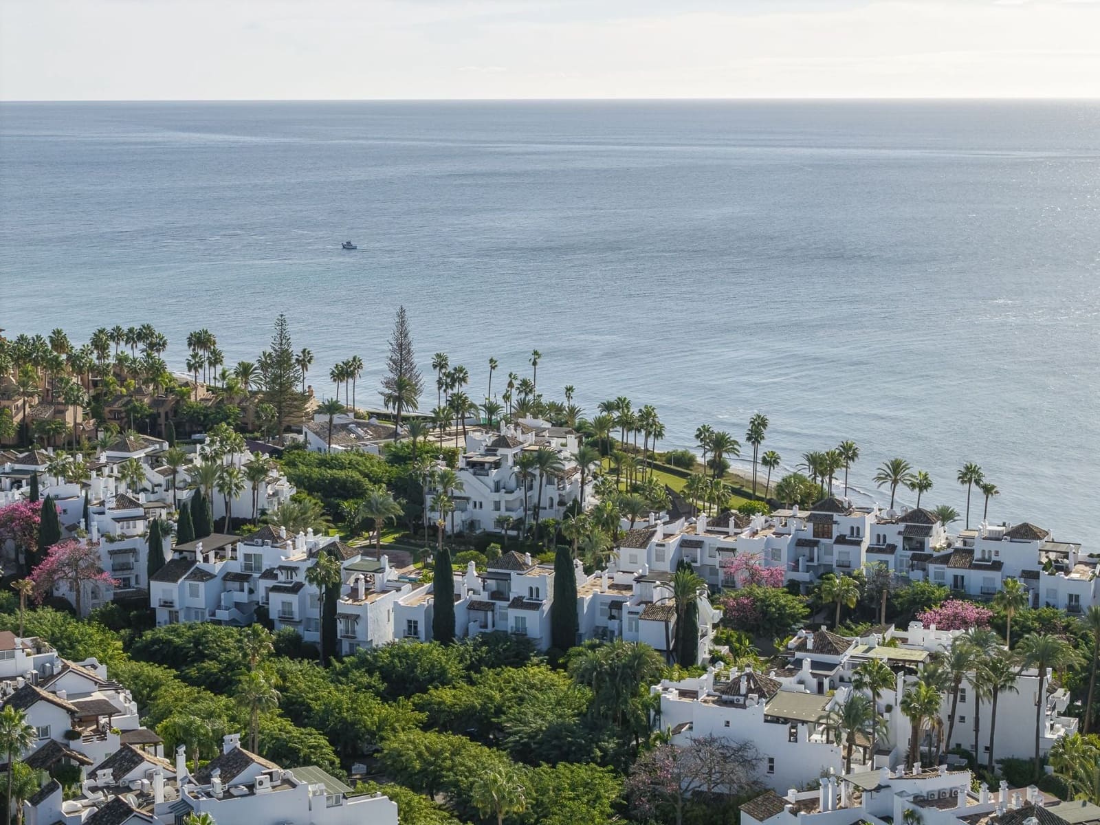 3 makuuhuone Huoneisto myytävänä paikassa Estepona mukana uima-altaan - 2 995 000 € (Ref: 9854745)