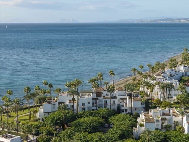 3 makuuhuone Huoneisto myytävänä paikassa Estepona mukana uima-altaan - 2 995 000 € (Ref: 9854745)