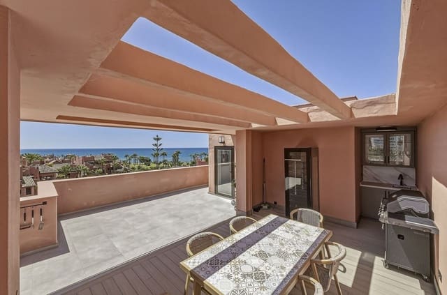 3 bedroom Penthouse for sale in New Golden Mile, Estepona with pool garage - € 1,295,000 (Ref: 9984189)