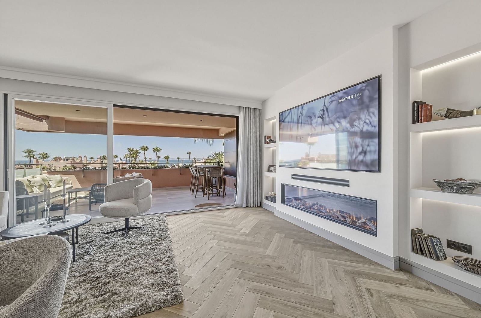3 sypialnia Penthouse na sprzedaż w New Golden Mile z basenem garażem - 1 295 000 € (Ref: 9984189)