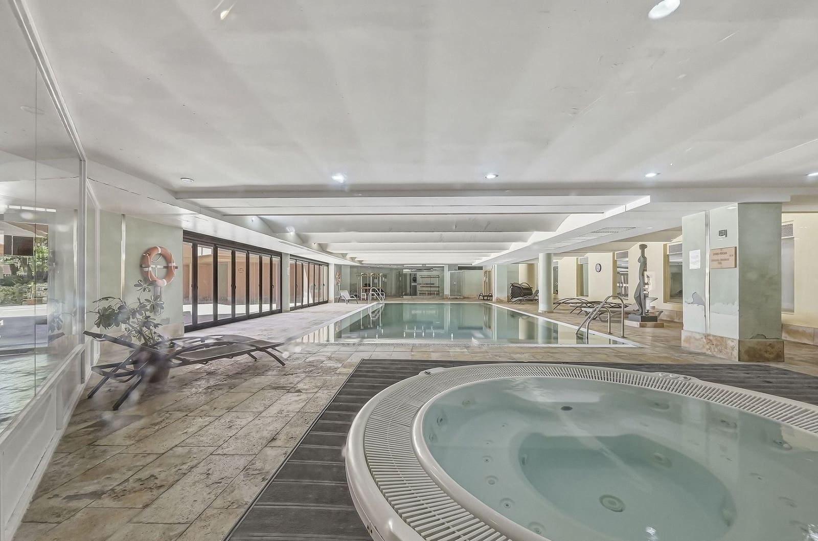 3 sypialnia Penthouse na sprzedaż w New Golden Mile z basenem garażem - 1 295 000 € (Ref: 9984189)