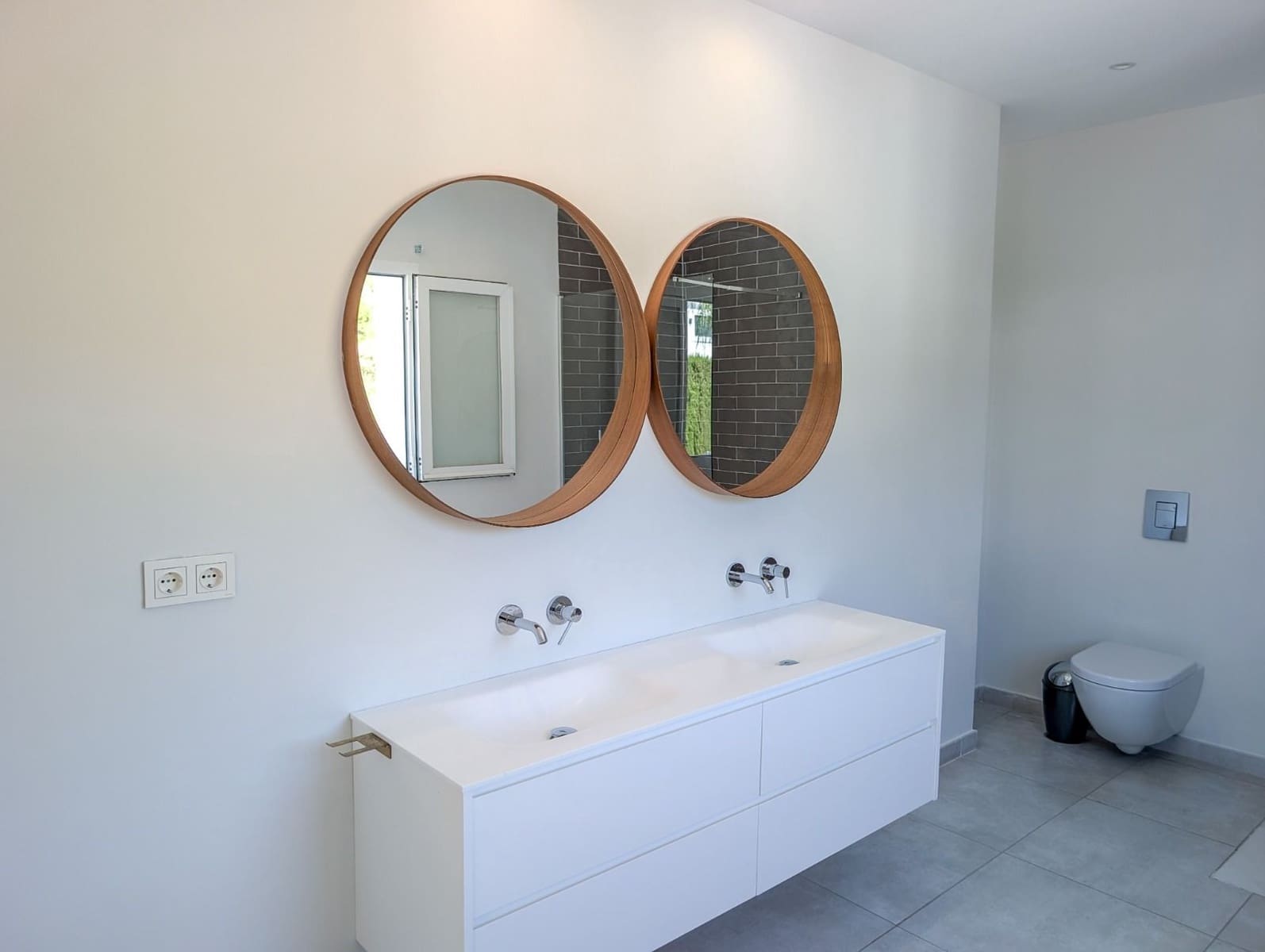 4 bedroom Villa for sale in Nueva Andalucia with pool garage - € 3,500,000 (Ref: 9990095)