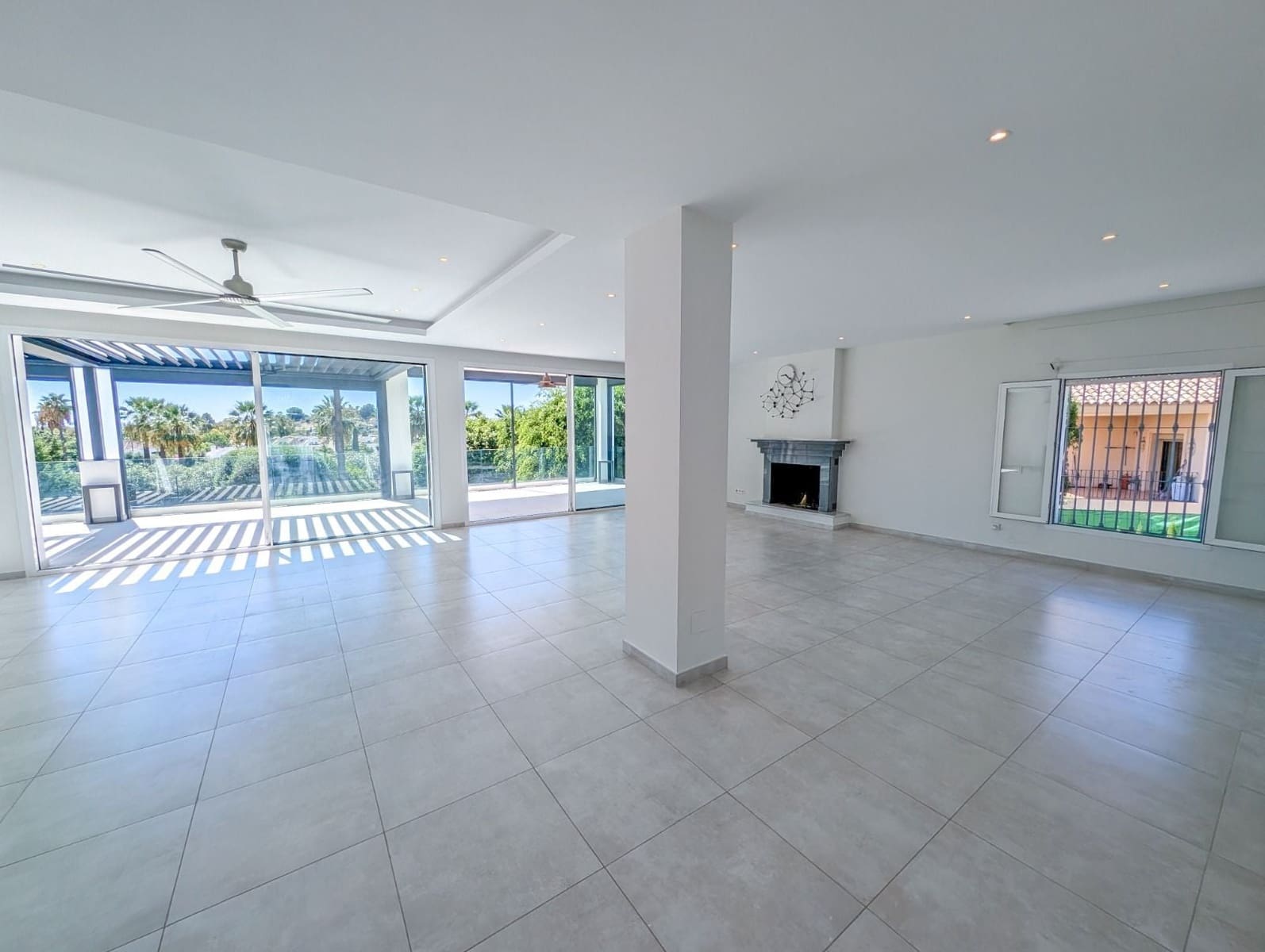 4 bedroom Villa for sale in Nueva Andalucia with pool garage - € 3,500,000 (Ref: 9990095)