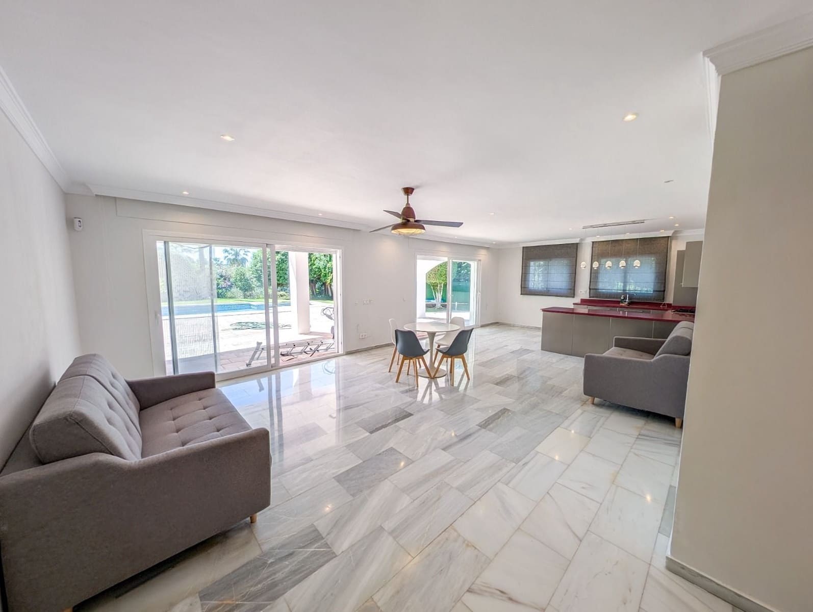 4 bedroom Villa for sale in Nueva Andalucia with pool garage - € 3,500,000 (Ref: 9990095)