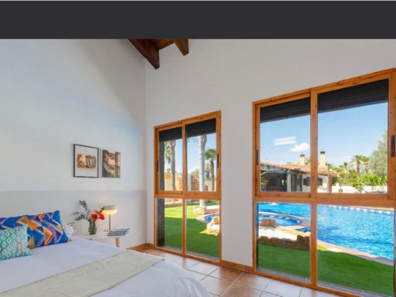 4 bedroom Villa for sale in Catral with pool garage - € 710,000 (Ref: 10075472)