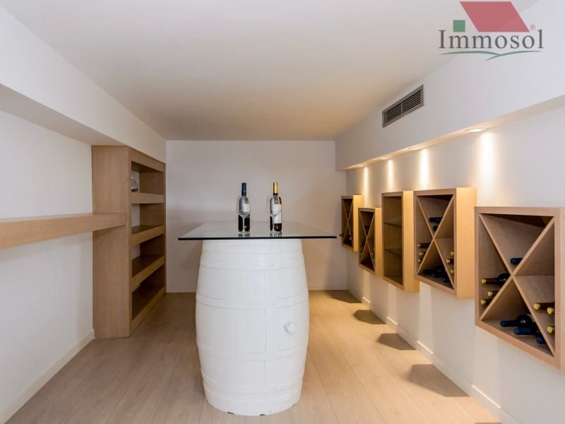 3 bedroom Villa for sale in Campoamor with pool - € 1,175,000 (Ref: 5235920)