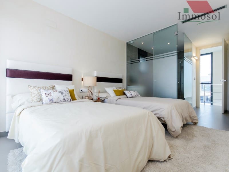 3 bedroom Villa for sale in Campoamor with pool - € 1,175,000 (Ref: 5235920)