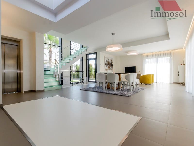 3 bedroom Villa for sale in Campoamor with pool - € 1,175,000 (Ref: 5235920)